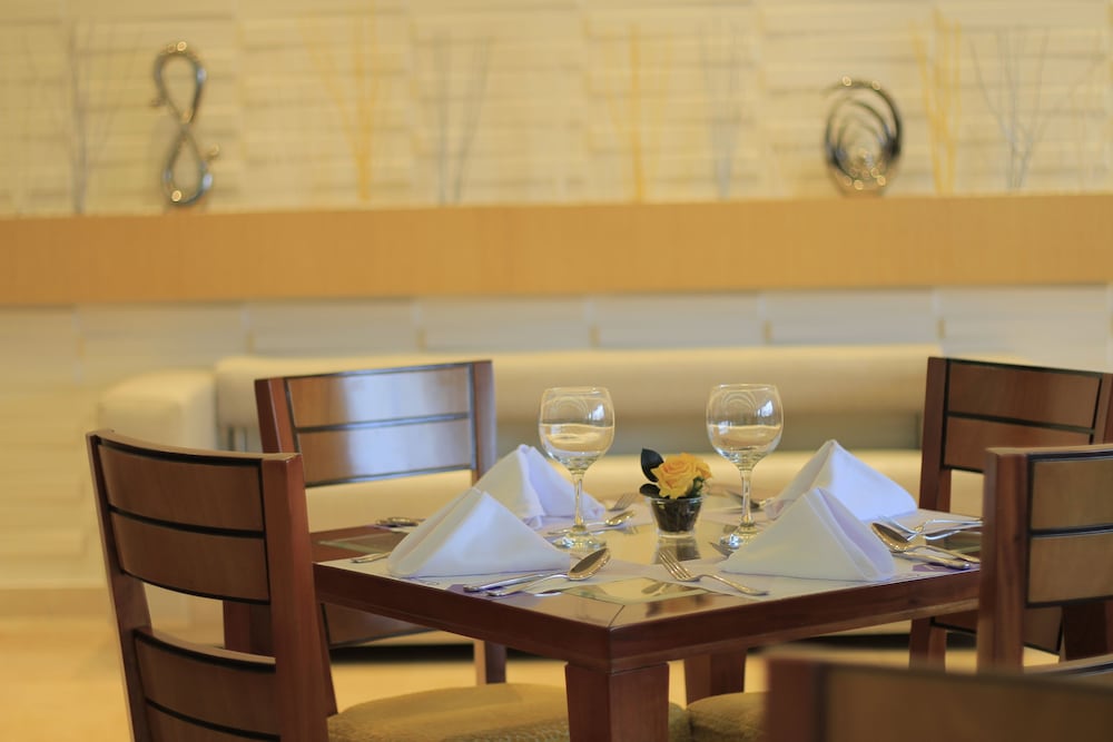 Hotel Atrium Plaza 52/65