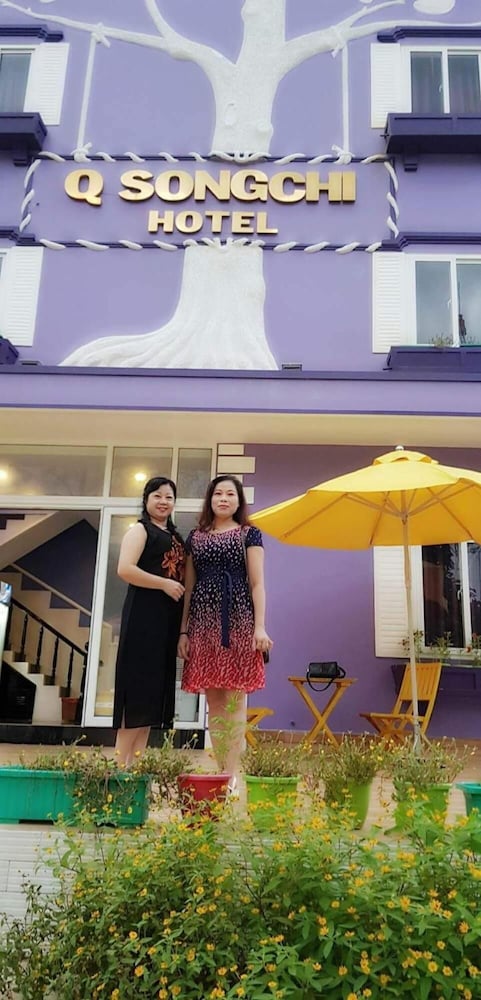Q Song Chi Hotel 5/43