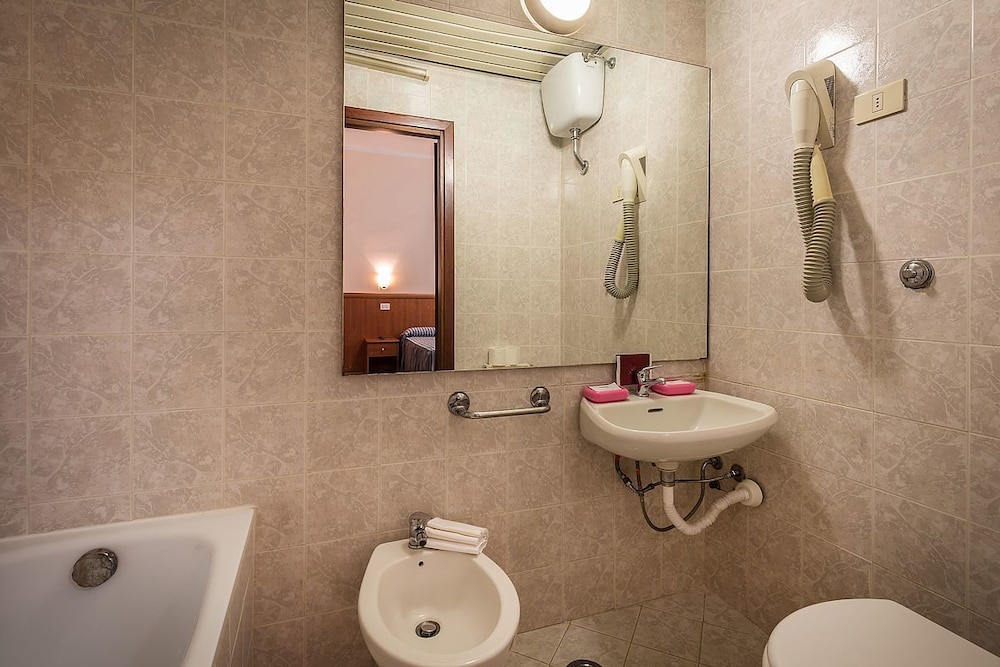 Hotel Real 34/34