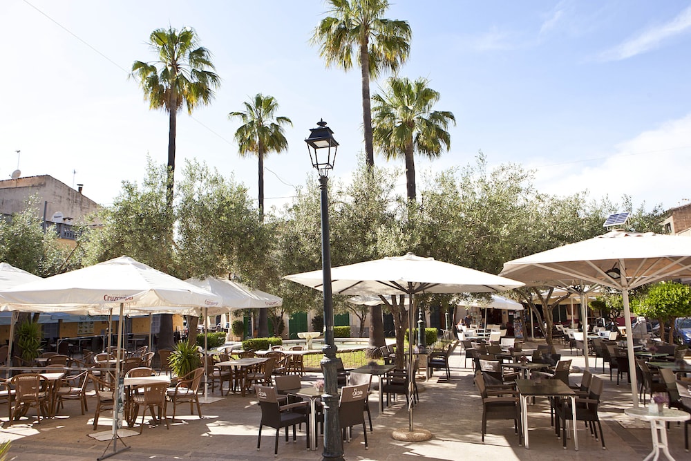 CASAL DE PETRA ROOMS & POOL 3/50