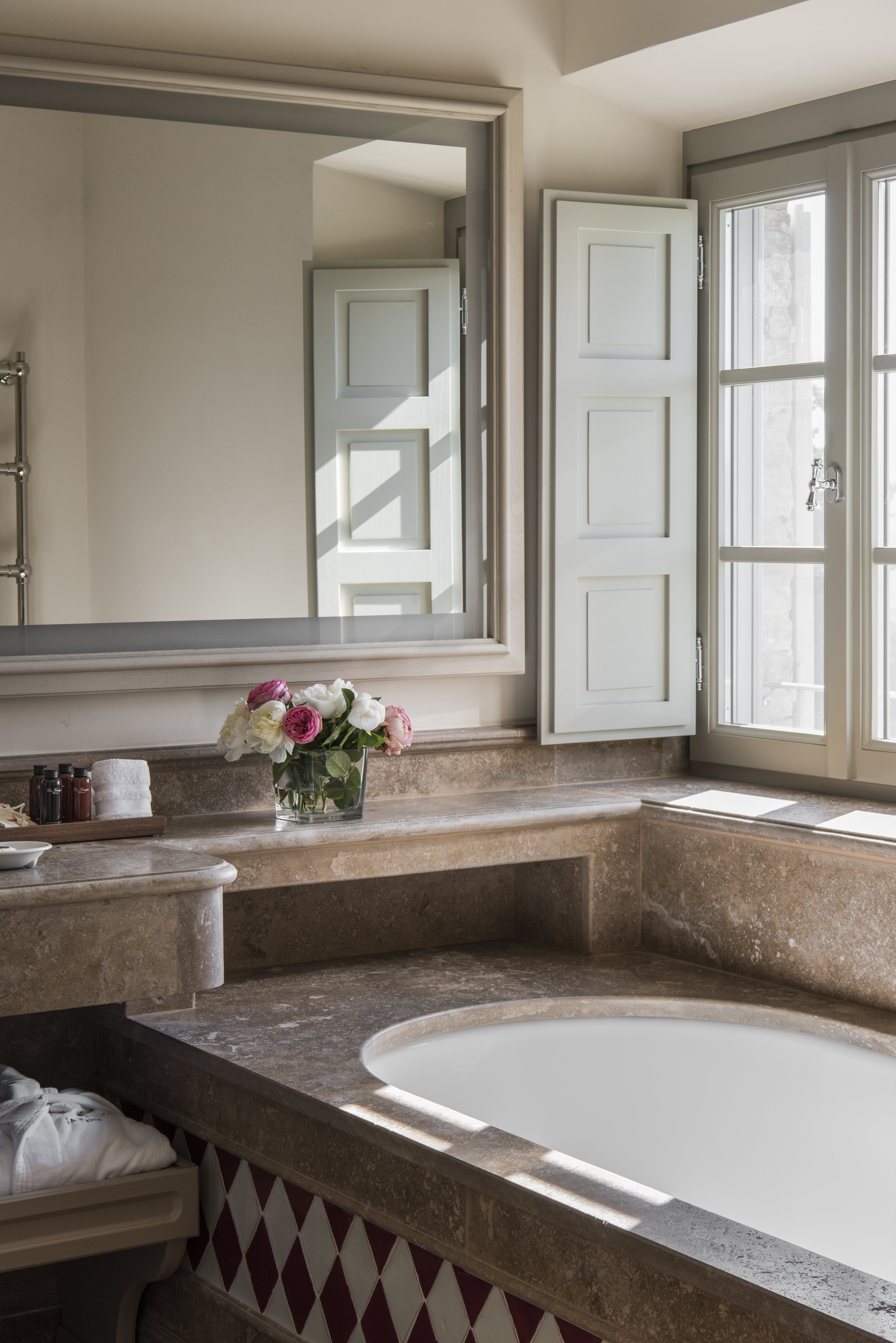 Borgo San Felice 48/50