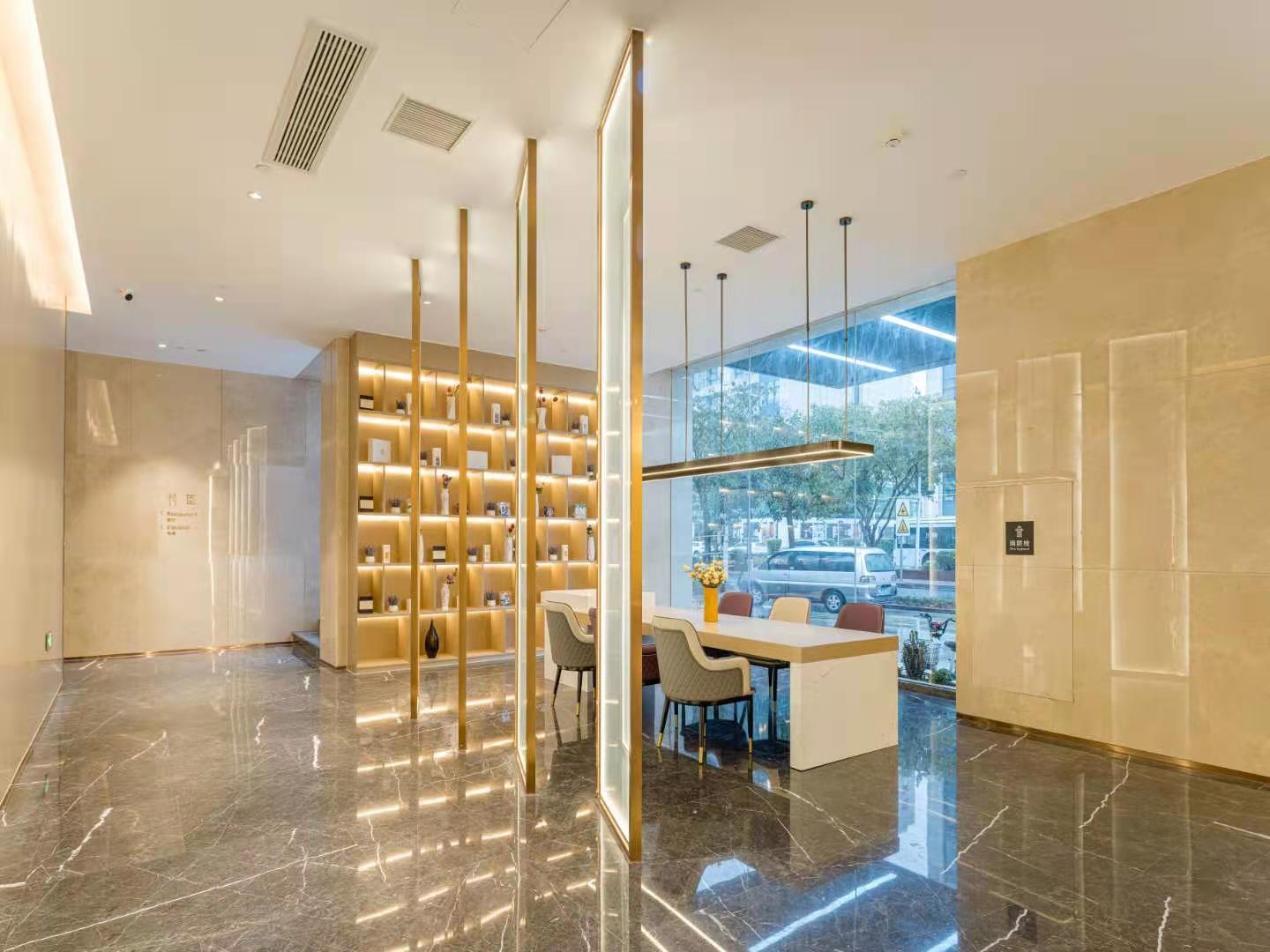 Lavande Hotel(Xiamen Airport Wuyuanwan Metro Station) 8/33