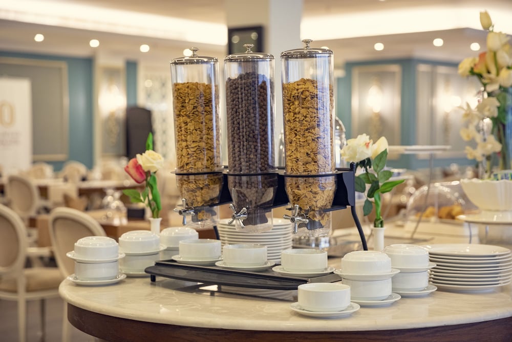 فندق أوليان(Diamond Hotel Riyadh) 28/56