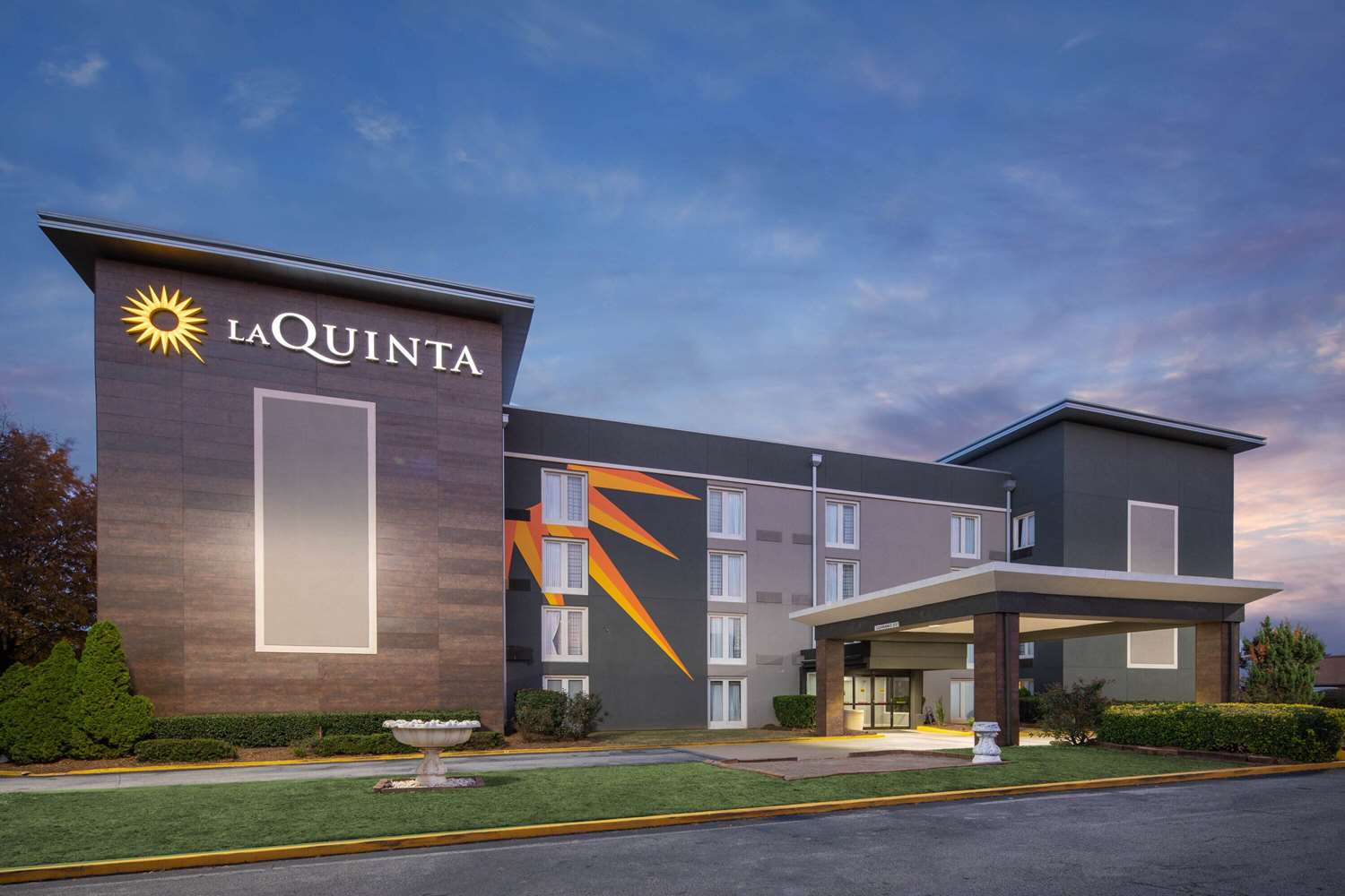 La Quinta Inn & Suites by Wyndham Atlanta Airport South 43/47