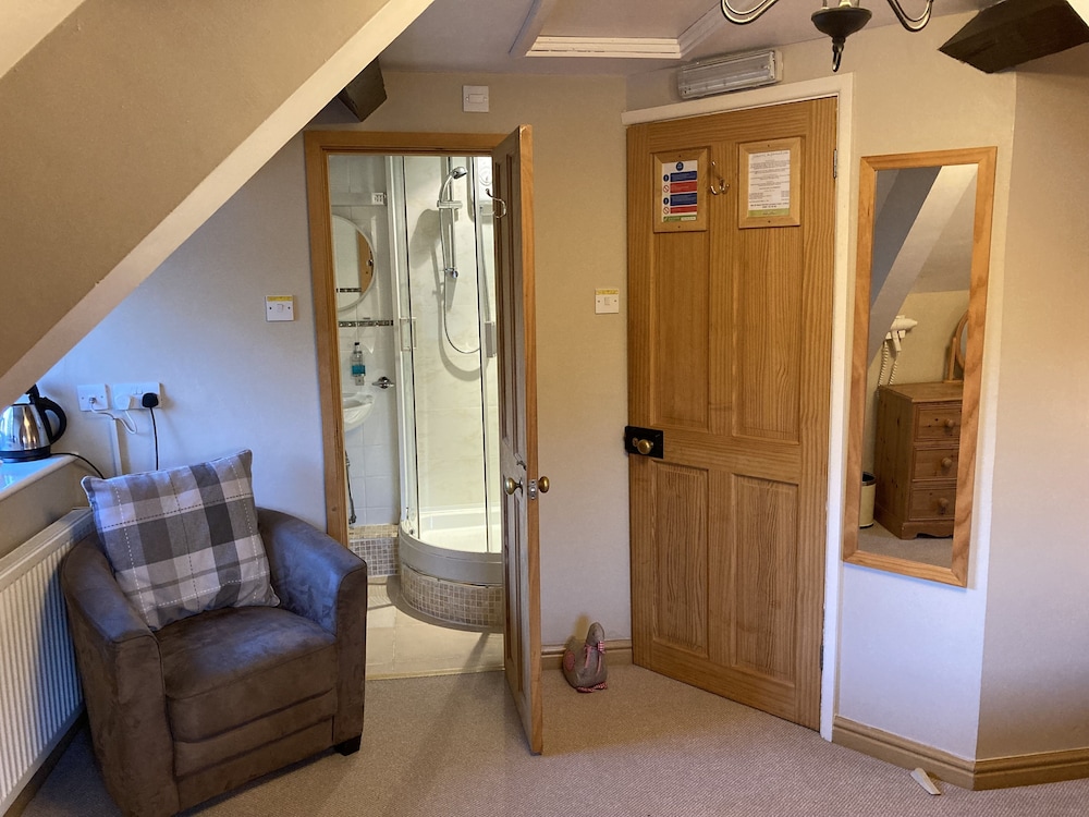 Llwyn Onn Guest House 23/50