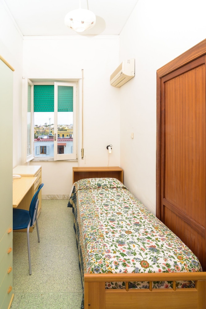 Hotel Riviera 23/60