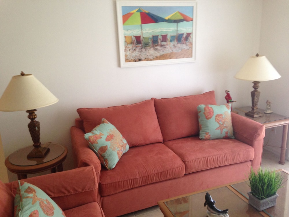 Shorewalk Vacation Villas 24/45