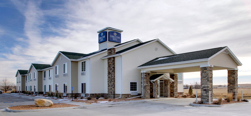 Cobblestone Hotel Wayne 40/44