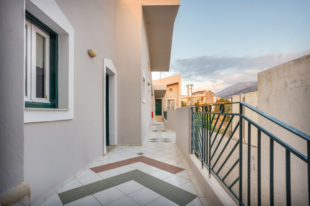 Pelagia Maria Studios Malia 7/51