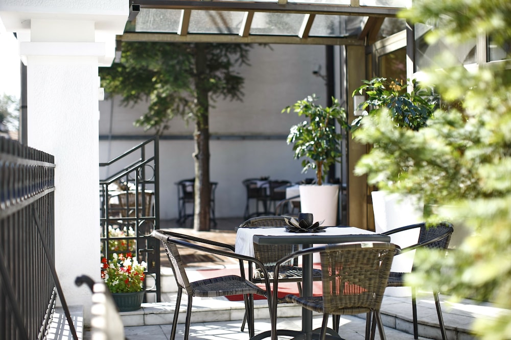 Garni Hotel Vozarev 52/67