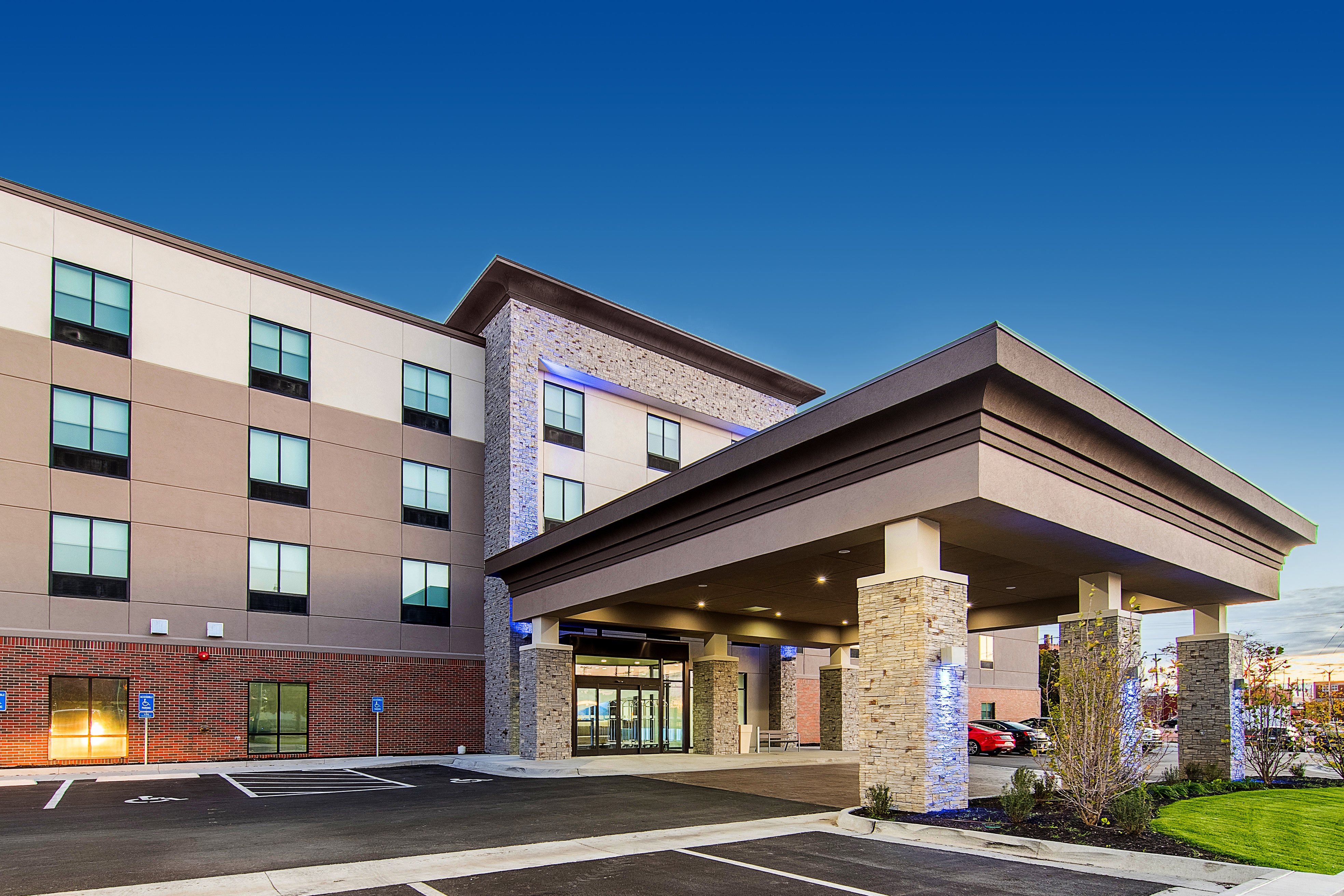 Holiday Inn Express And Suites Atchison 29/30