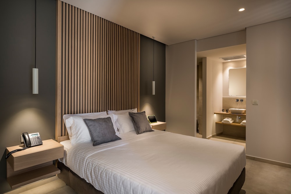 Trianon Luxury Apartments and Suites 30/74