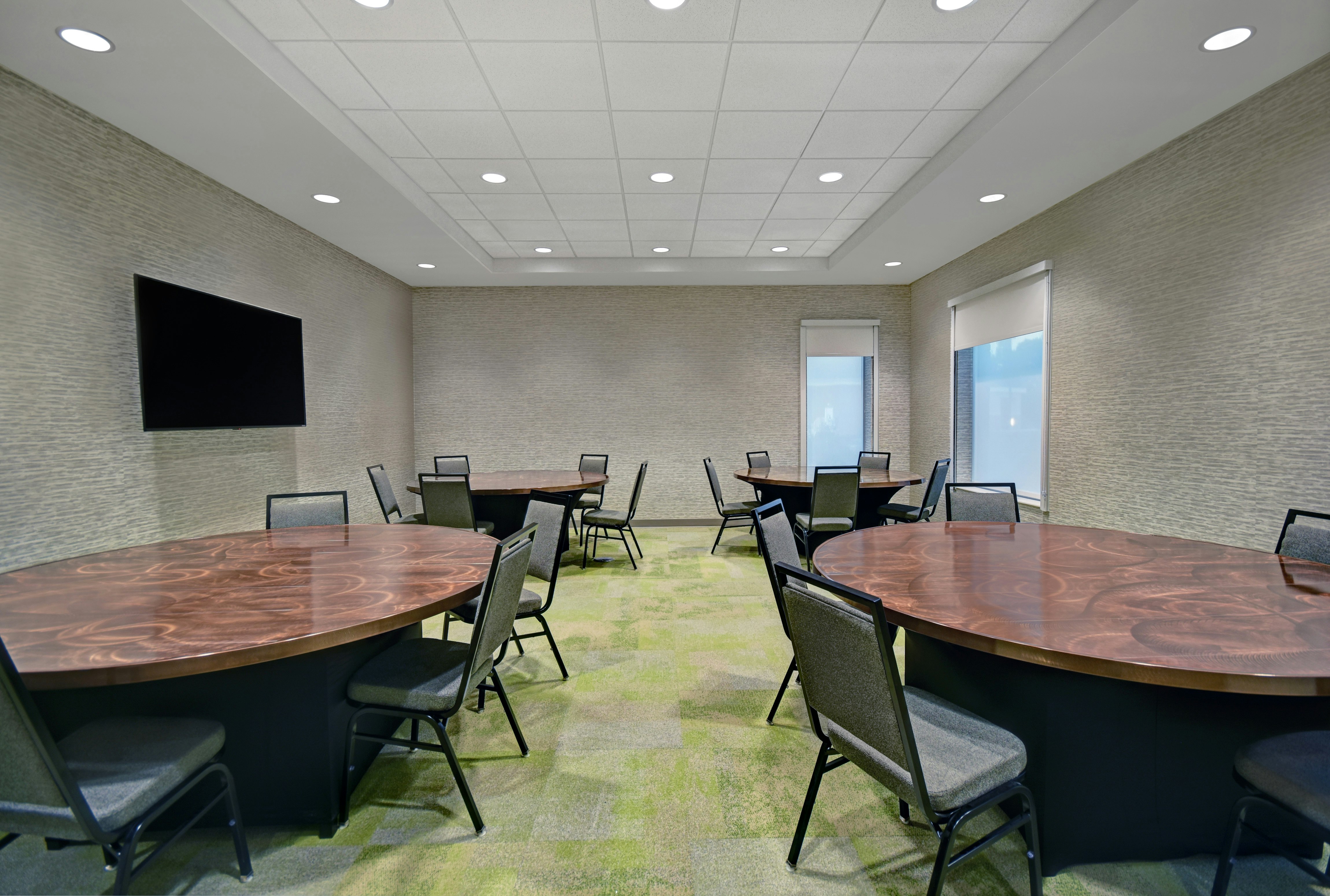 Home2 Suites by Hilton Atlanta Airport North 18/26