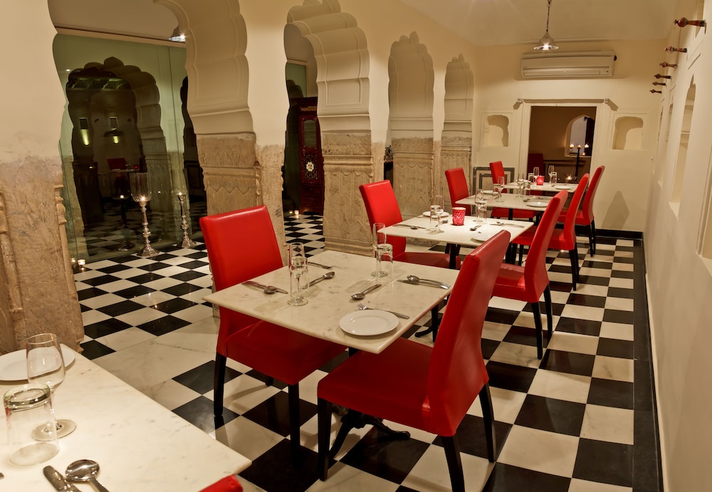 VIVAANA CULTURE HOTEL 32/50