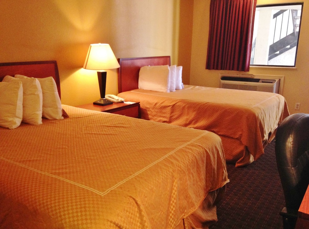 Americas Best Value Inn & Suites Yukon Oklahoma City 8/32