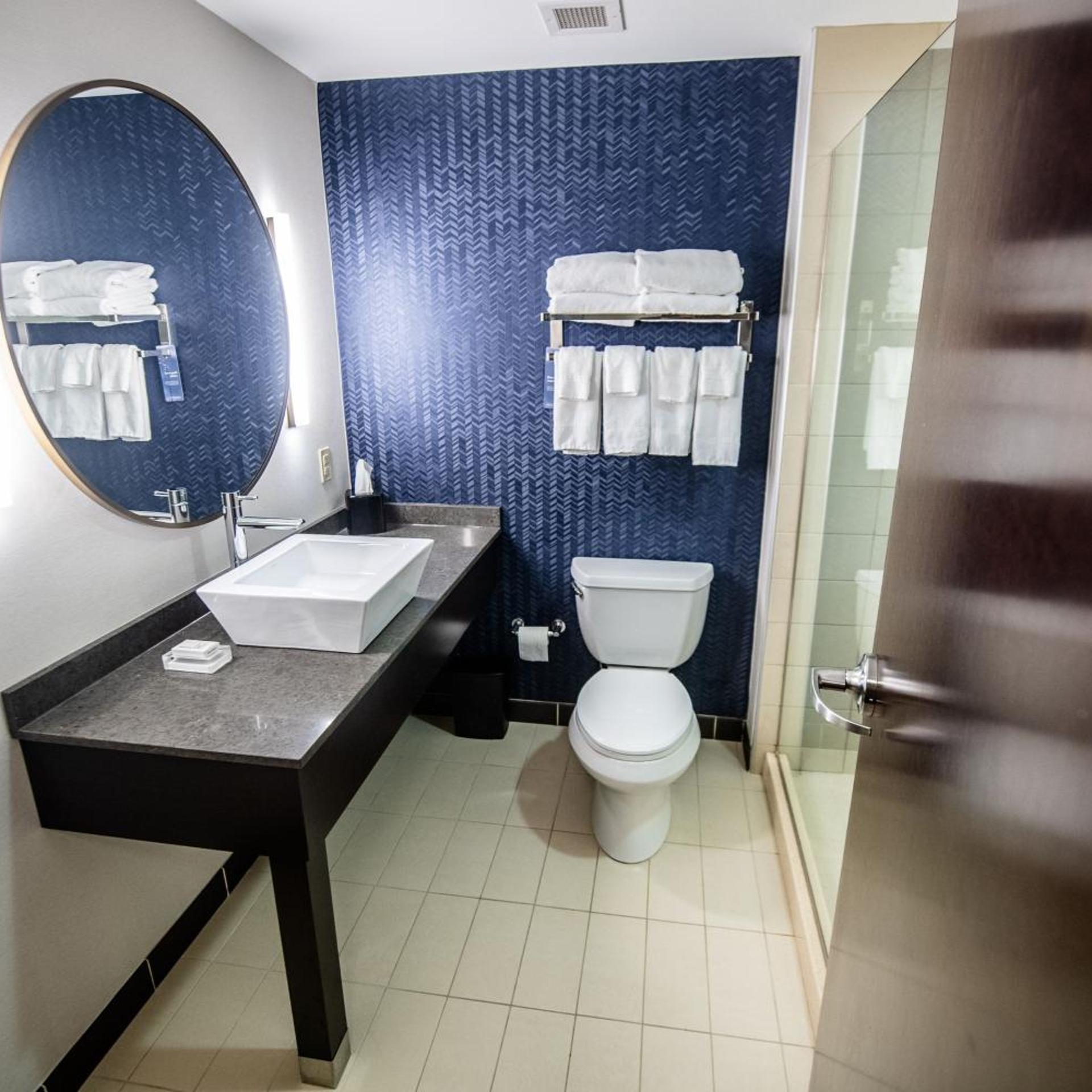 غرفة بسريرين كوين، Fairfield Inn and Suites by Marriott Washington Casino Area 8/9