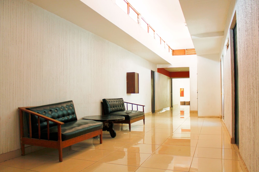 Oyo Hotel Plata 10/16