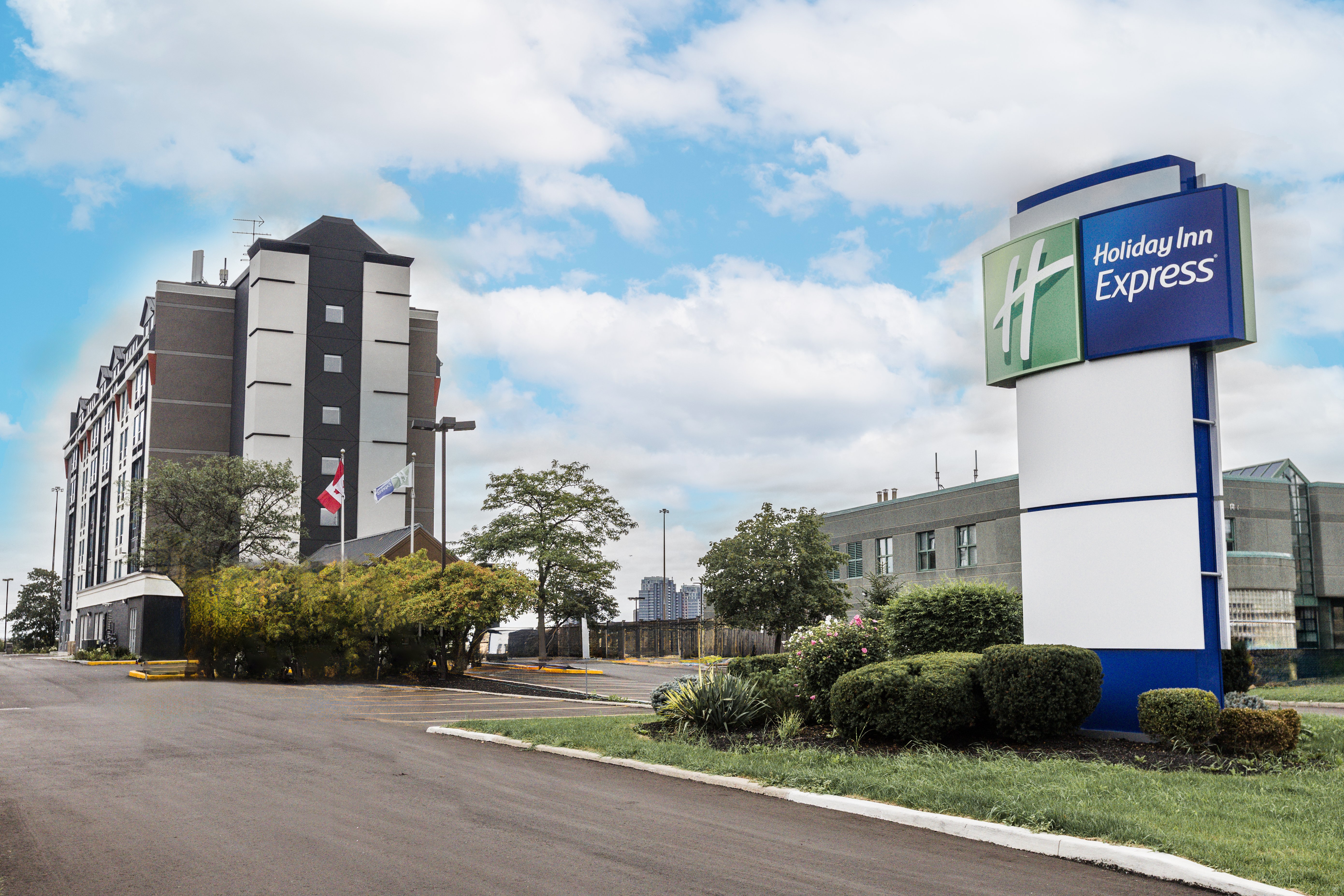 Holiday Inn Express Toronto North York 46/50