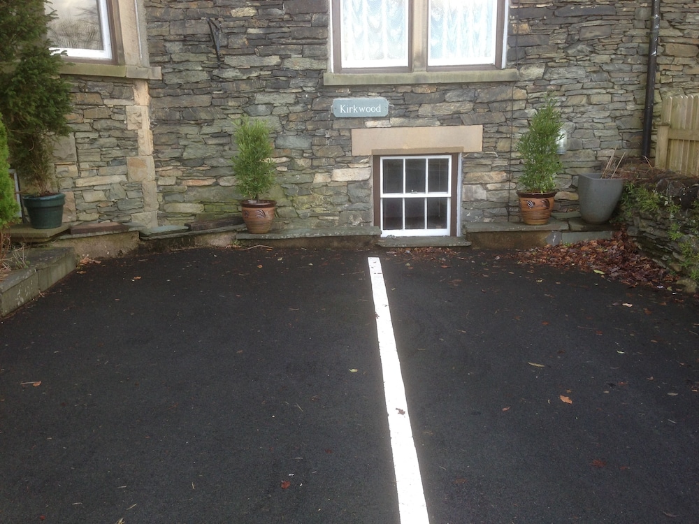 Kirkwood Guest House 3/57