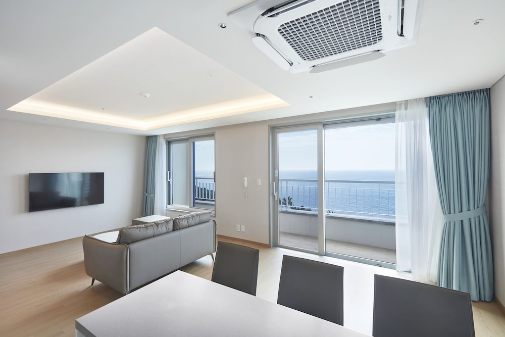 Kumho Jeju Resort 31/62