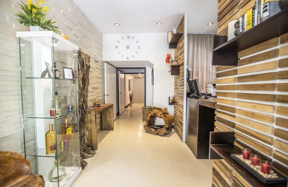 Metropole Suites South Beach 48/77