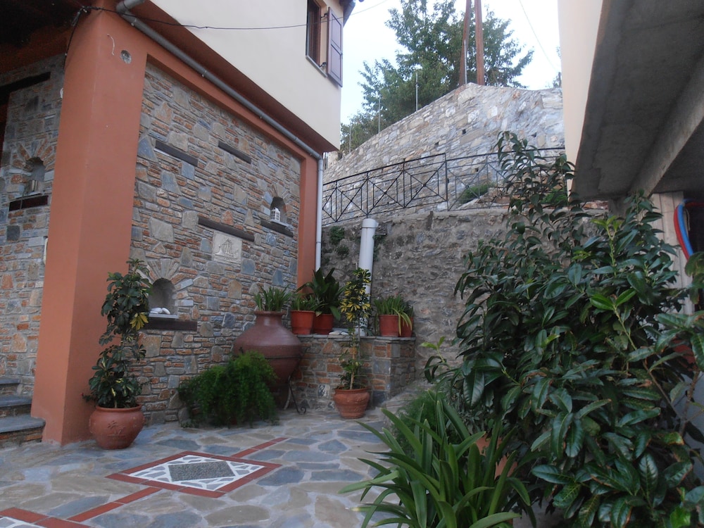 Mansion Terpou 36/46