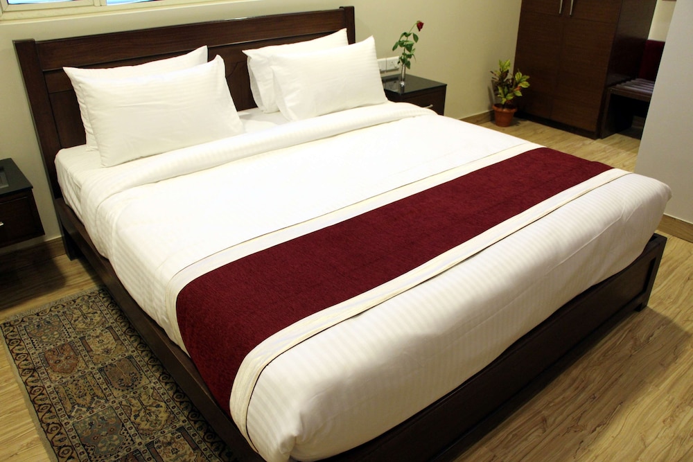 Hotel Dasaprakash 17/38