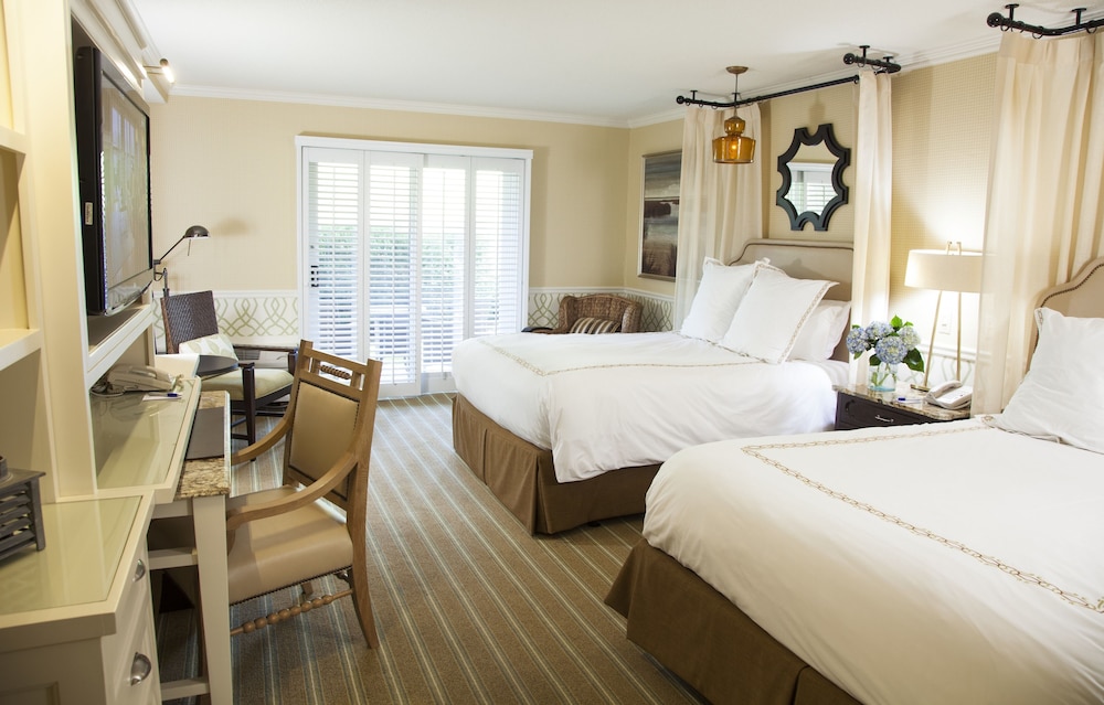 Guest Room, Deluxe, Mansion, 2 Queen Beds