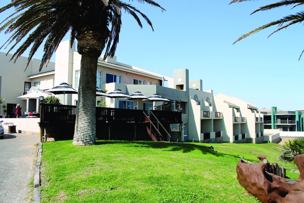 Long Beach Lodge 17/22