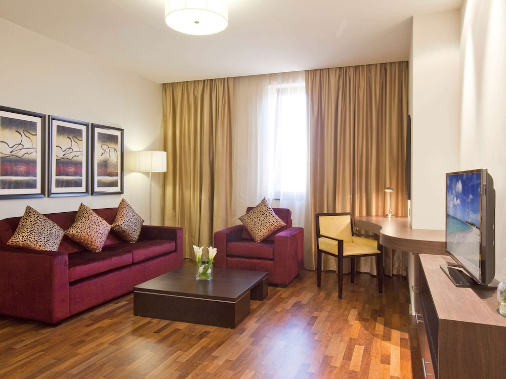 Movenpick Hotel Apartments Al Mamzar 40/64
