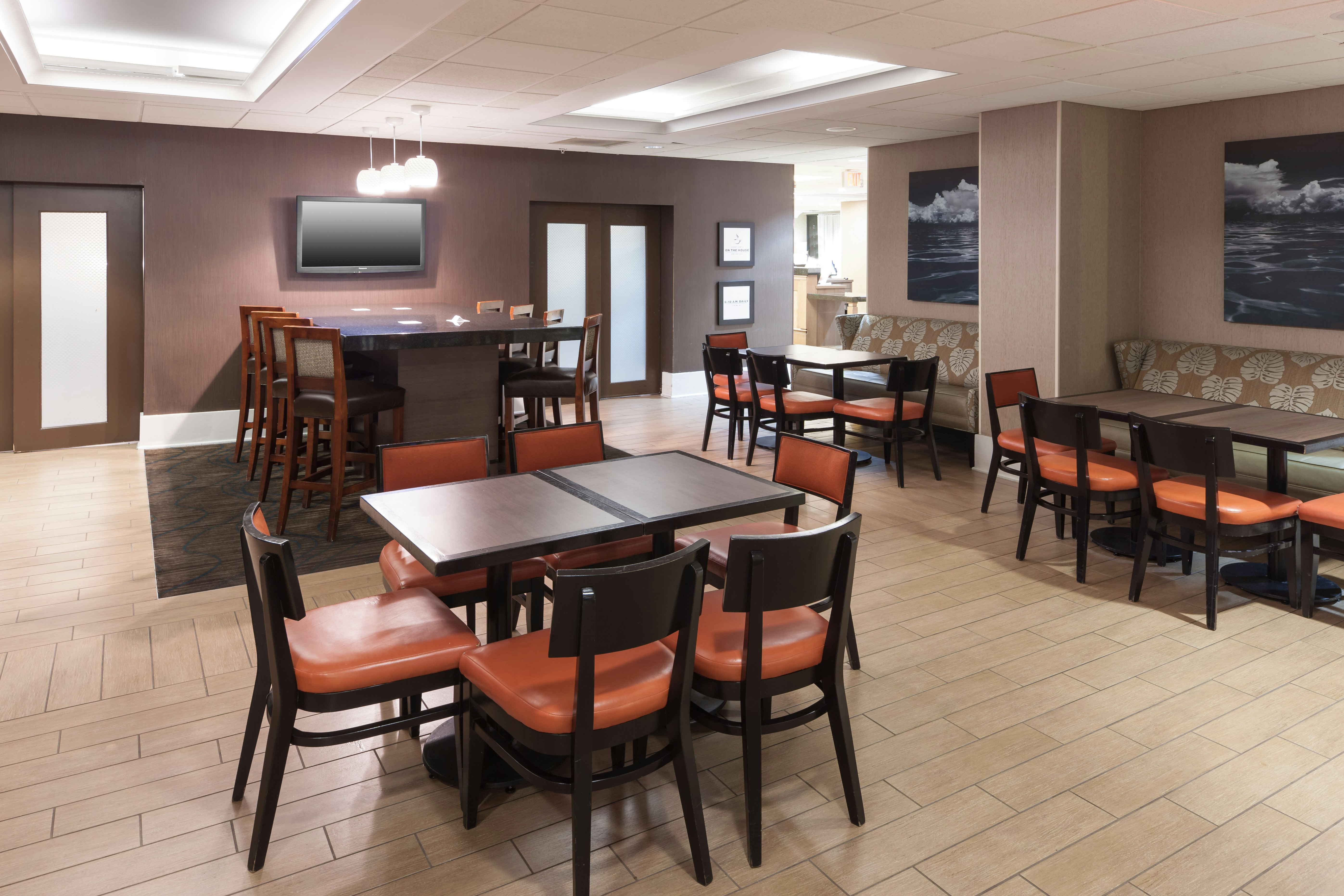 Hampton Inn Jacksonville Beach 44/57
