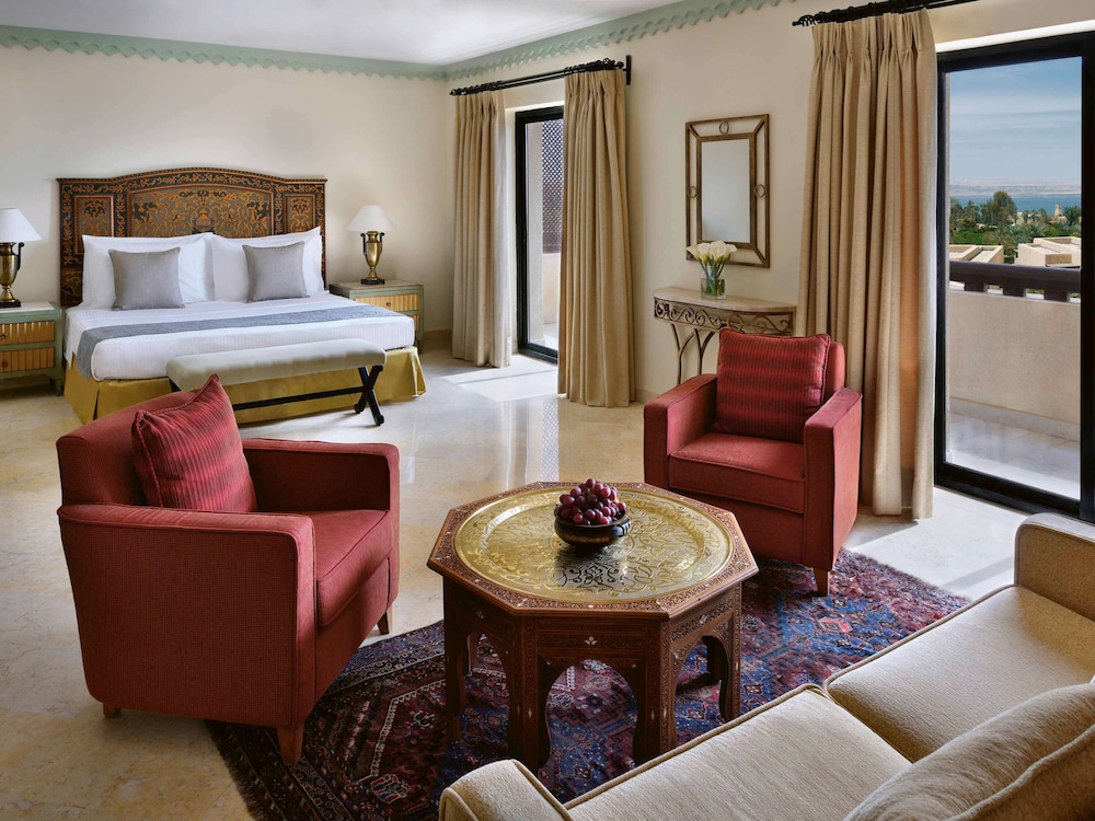 Movenpick Resort and Spa Dead Sea 49/75