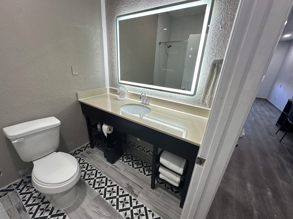 Studio6 Houston, TX - Westchase 53/56