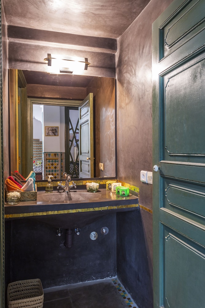 Riad Azahar 24/50