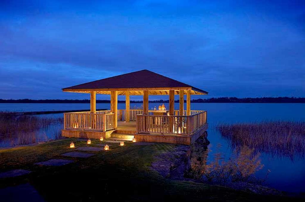 Wineport Lodge 3/26