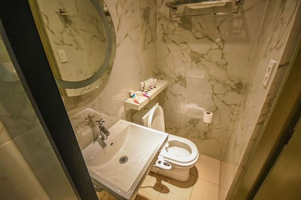 Pacific Skyloft Hotel 65/66