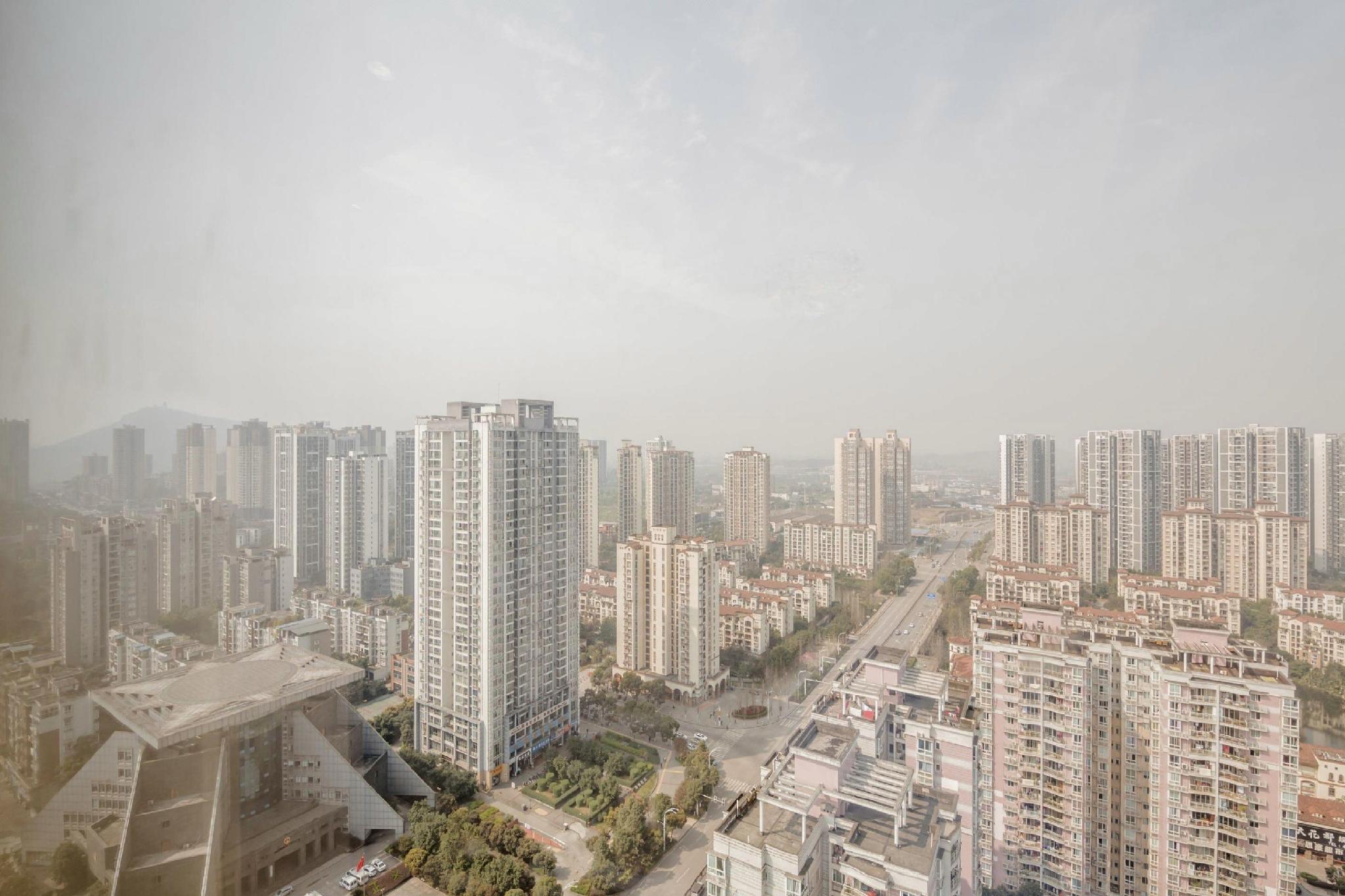 Vienna International Hotel (Chongqing Changshou High-speed Railway Station) 47/48