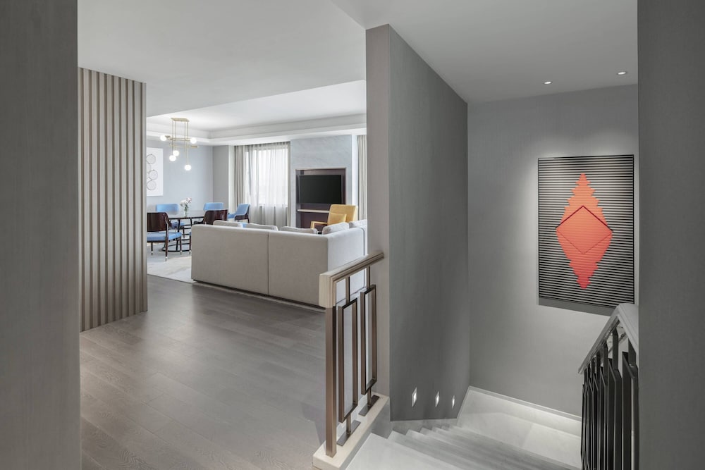 Shanghai Marriott Hotel Hongqiao 8/63