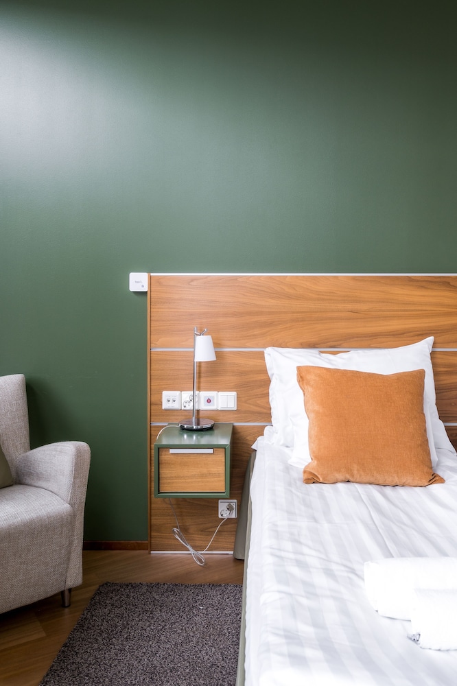 Hiisi Hotel Helsinki Jatkasaari 24/81