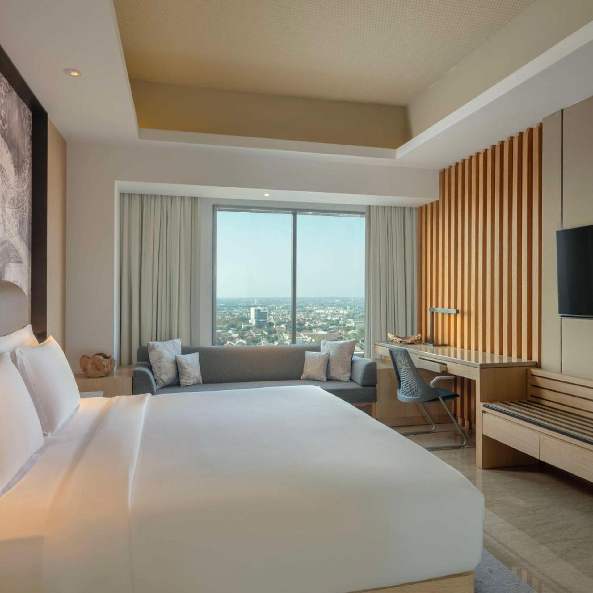 Deluxe, King Bed, Bathtub