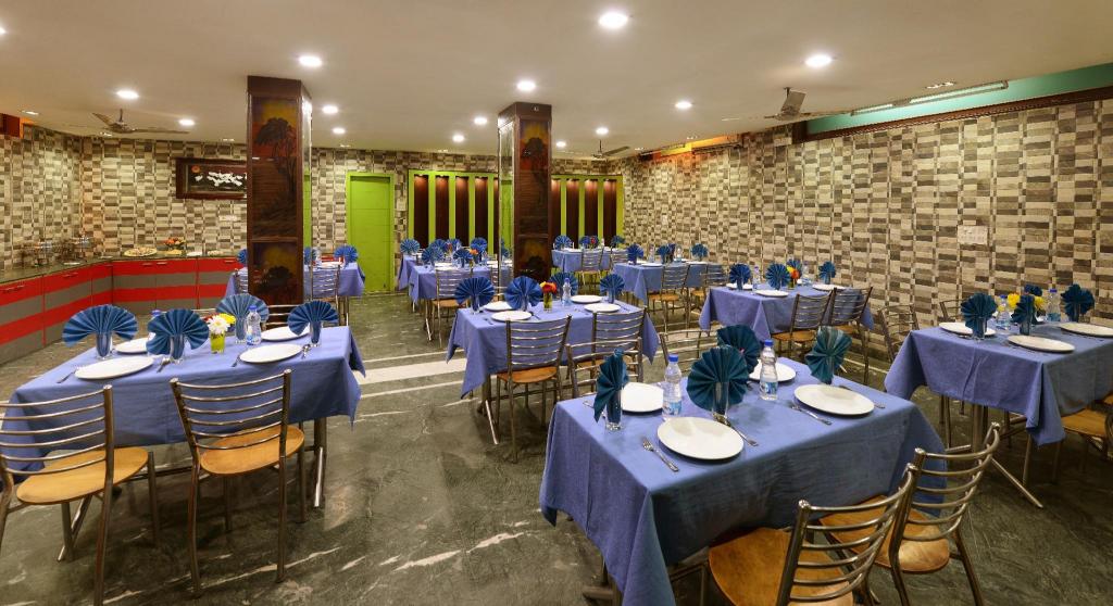 Sands INN Gurgaon 20/24