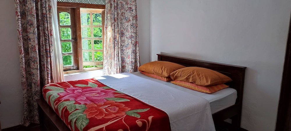 Andrews Hostel 7/50