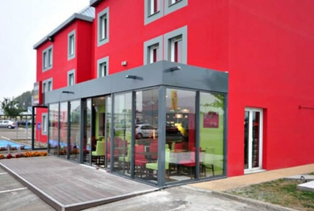 Enzo Hotels 17/21