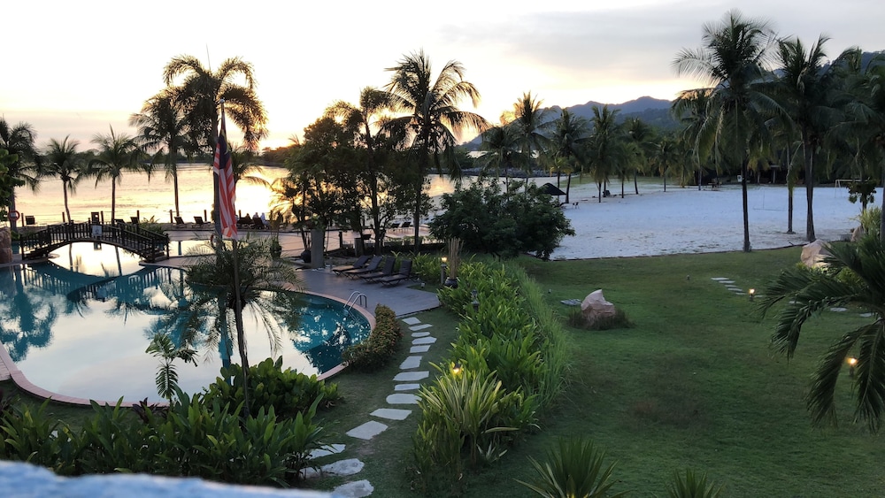 LANGKAWI LAGOON 48/50