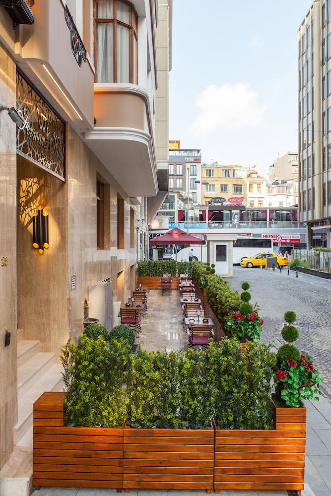 Ferman Hilal Hotel 7/63
