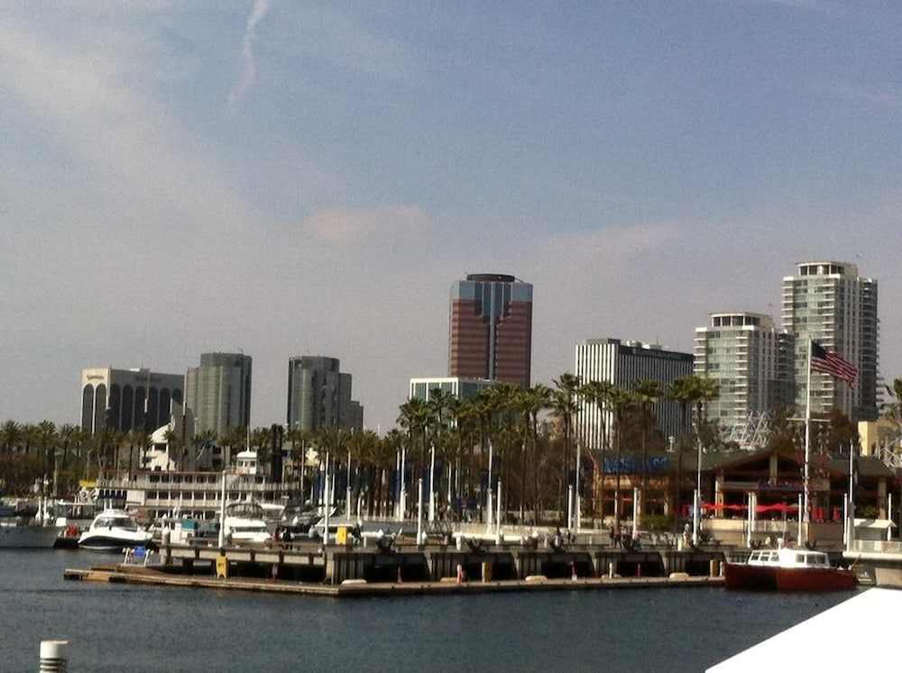 Scottish Inns Long Beach CA 18/26