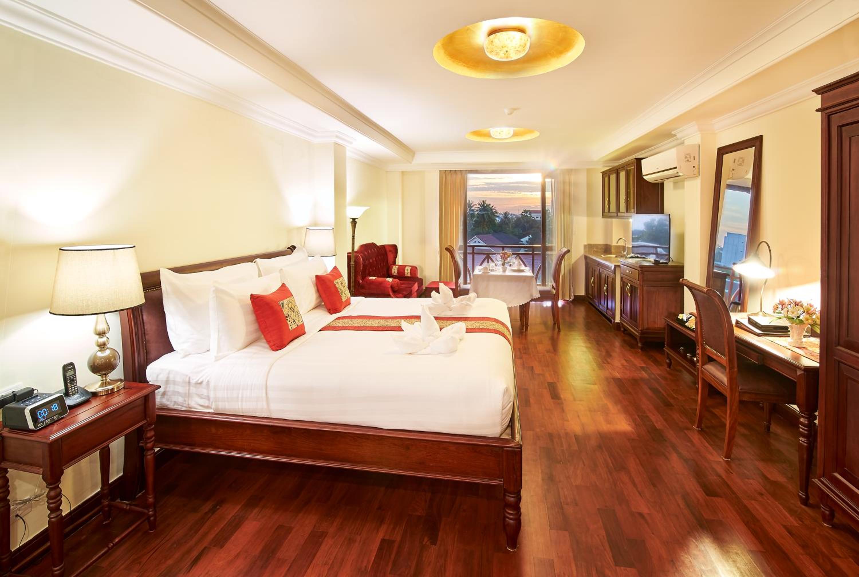 Executive, Suite, King Bed