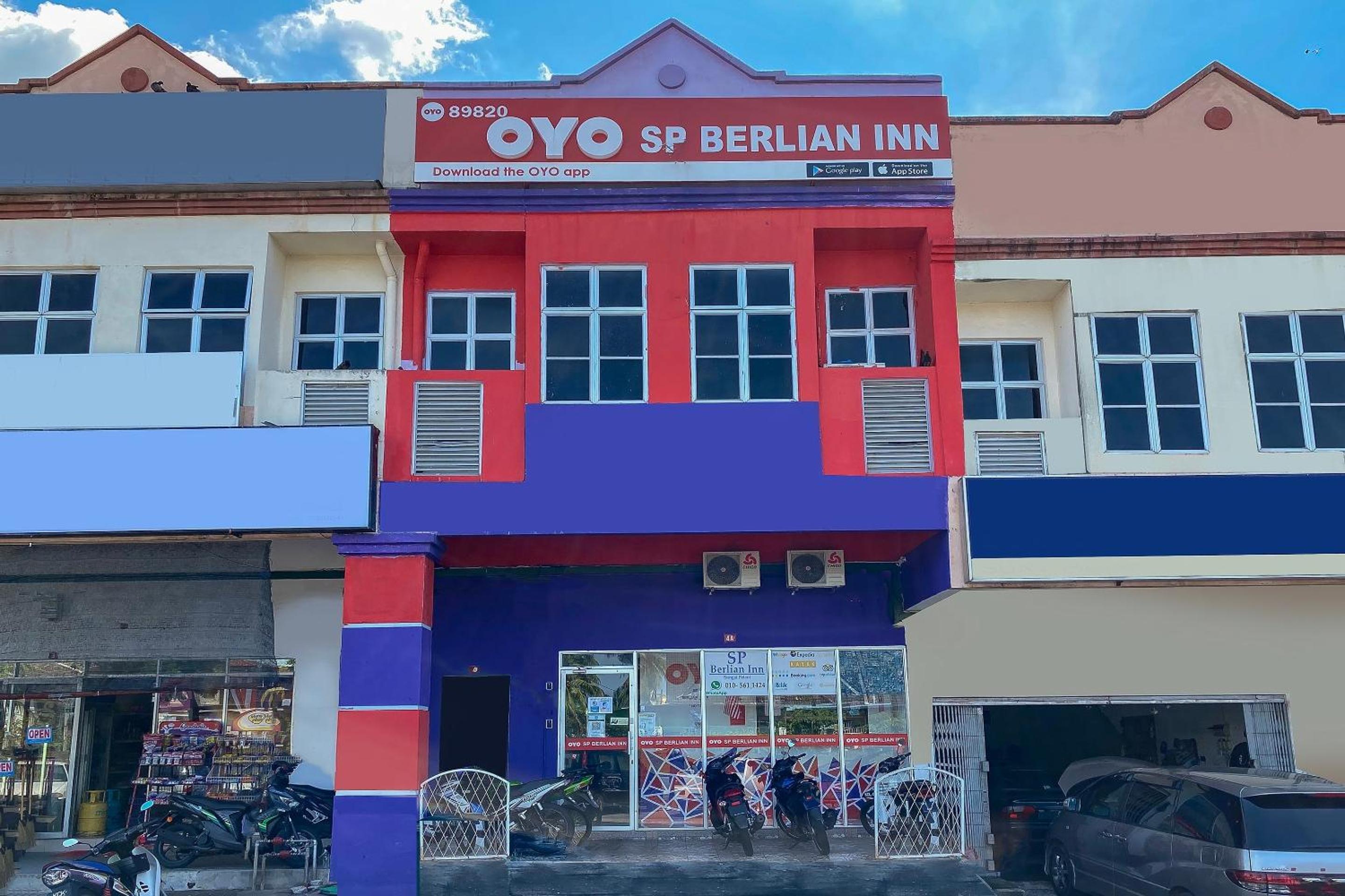 OYO 89820 Sp Berlian Inn 1/21