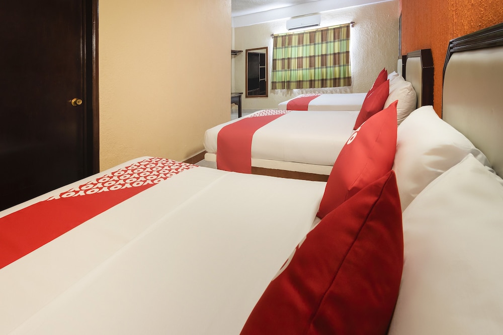 OYO Hotel Merida 30/48