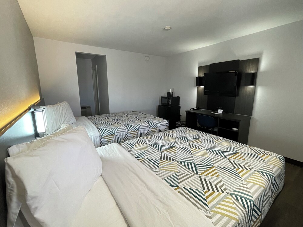 Motel6 Artesia, NM 9/25
